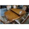Image 2 : DINING TABLE W/ LEAF AND 6 CHAIRS