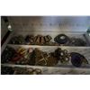 Image 2 : LARGE TRAY OF JEWELLERY