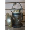 Image 4 : 3 VINTAGE RAILROAD LAMPS