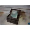 Image 3 : VINTAGE EASTERN JEWELLERY BOX W/ FOLD OUT MIRROR