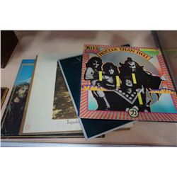 8 RECORDS - KISS, VAN HALEN, ALICE COOPER, ETC