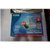 Image 2 : SYLVANIA PORTABLE DVD PLAYER AND ROUTER