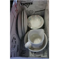 LOT OF STUDIO NOVA TENDER BLOOM OVEN TO TABLE DISHES AND PITCHER AND BOWL