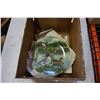 Image 1 : LOT OF 5 COLLECTOR DUCK PLATES BY EDWIN KNOWLES W/ FLASK