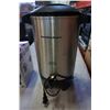 Image 2 : HAMILTON BEACH COFFEE URN AND SALTON KETTLE