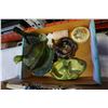 Image 2 : 2 TRAYS OF POTTERY AND ESTATE GOODS