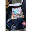 Image 2 : THEYRE AT THE POST HORSE RACING RECORD GAME, AND BOARD GAMES, JERSEY, AND SUITCASE