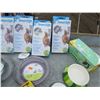 Image 3 : LOT OF CAT SUPPLIES (DISHES, LINERS, ETC) *NOS*
