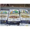 Image 2 : LOT OF 6 BAGS OF LARGE AND SMALL PARROT GOURMENT FOOD *NOS*