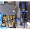 Image 2 : DRILL BIT SET (MASTERCRAFT) AND CAR JACK