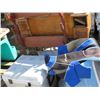 Image 1 : PALLET OF MISC HOUSEHOLD (SEWING MACHINE, HEATED DOG DISH, WETSUITS)