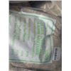 Image 2 : BAG OF LAWN SEED