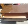Image 1 : DRESSER (3 DRAWER)