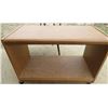 Image 2 : LOT OF 2 SMALL TABLES (1 TV CART ON WHEELS) * VINTAGE END TABLE WITH SHELF*