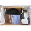 Image 2 : LOT OF 3 BOXES MISC HOUSEHOLD (GAMESET, FANCY BOWL, PICTURES, FRAMES, ETC)