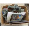 Image 4 : LOT OF 3 BOXES MISC HOUSEHOLD (GAMESET, FANCY BOWL, PICTURES, FRAMES, ETC)