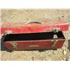 Image 8 : DEHUMIDIFIER AND MISC ITEMS (PORTABLE STOVE, CHRISTMAS CARDS, ETC)