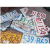 Image 4 : LOT OF OVER 20 ASSORTED LICENSE PLATES (2 X1967, THE REST 1970S)