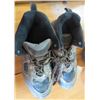 Image 8 : LOT OF 5 PAIR OF SHOES (SIZES: 11M, 10M, 11, 8.5M, 9.5M)