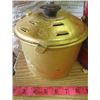 Image 2 : LOT OF CAMP SUPPLIES (2 X COLEMAN HEATERS) *VINTAGE TOASTER, NO PLUG* (COOK POT WITH LID)