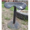 Image 1 : TRACTOR SEAT (METAL) * 24" HIGH*