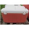 Image 6 : LOT OF 4 COOLERS (2 X COLEMANS 20.5"L X 12"D) *2 X RUBBMAID WATER COOLERS 5 GALLON*
