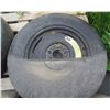Image 3 : LOT OF 2 PALLETS OF MISC ITEMS (2 X 16" TIRES) * 1 X DONUT 14" WITH COVER* (SHOVEL, FLASHLIGHT, JUMP
