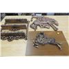 Image 1 : LOT OF COPPER DÉCOR (KNIGHT ON HORSE) *COWBOY ON HORSE* (SHELF)