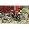 Image 10 : LOT OF 3 MOUNTAIN BIKES