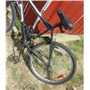 Image 12 : LOT OF 3 MOUNTAIN BIKES
