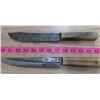 Image 3 : LOT OF 4 KNIVES AND ONE SHARPENING BLADE (2 X OLD HICKORY) *2 X UNNAMED*