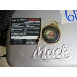 PRESSURE WASHER (MACK) *3000 PSI* (GAS) *14.5" W X 15.5" T X 15.5"L*