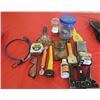 Image 9 : LOT OF MISC TOOLS ( RODENT KILLERS, JACK STANDS, 2 HARD HELMETS, SCREWS, BUG SCREEN, ETC)