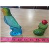 Image 9 : LOT OF MISC ITEMS ( 5 X VASES, 2 X POP BOTTLES, 2 X TINS, AND PLASTIC TRAY)