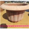 Image 3 : LOT OF 15 PLANTERS (11 X 18" DIAMETER X 15.5 TALL) *2 X 10" DIAMETER X 7" TALL* (1 X 11" DIAMETER X