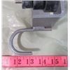 Image 3 : LOT OF 15 METAL BRACKETS (WITH RUBBER BUSHINGS)