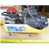 Image 1 : VEHICLE HOIST (ELECTRIC) *220 LB* (110 VOLT)