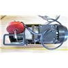 Image 2 : VEHICLE HOIST (ELECTRIC) *220 LB* (110 VOLT)