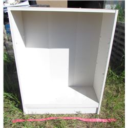 SHELF (WHITE) *31.5" X 23" X 7.5"*