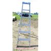 Image 1 : STEP LADDER (ALUMINUM)