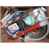 Image 3 : LOT OF ASSORTED ITEMS (HEAVY DUTY RUBBER GLOVES, IRON, KIDS BOOKS, 2 X PHONE AMPLIFIER, WINTER FRONT