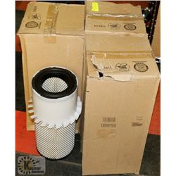 SET OF 4 BALDWIN FILTERS 042213 BOBCAT AIR