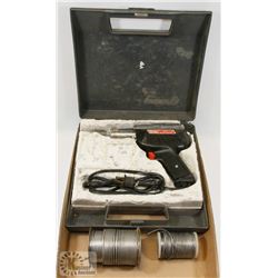 WELLER SOLDERING GUN IN CASE W/ SAUDER