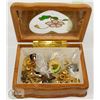 Image 1 : JEWELRY BOX WITH COLLECTIBLE PINS