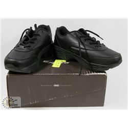 SPIRA WALKING SHOE SIZE 8.5