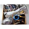 Image 1 : 25)  HUGE LOT OF WATCHES & WATCH BANDS