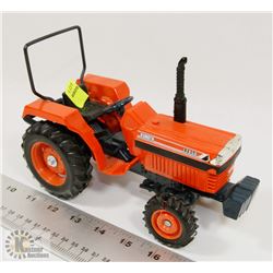 DIE CAST KUBOTA L2850 TRACTOR