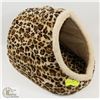 Image 1 : WHISKER CITY CAT BED W/TOP HANDLE -