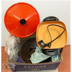 RED ELECTRIC STIR FRY PAN AND 11" STAR FRIT