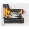 Image 1 : BOSTITCH 18 GAUGE AIR NAILER